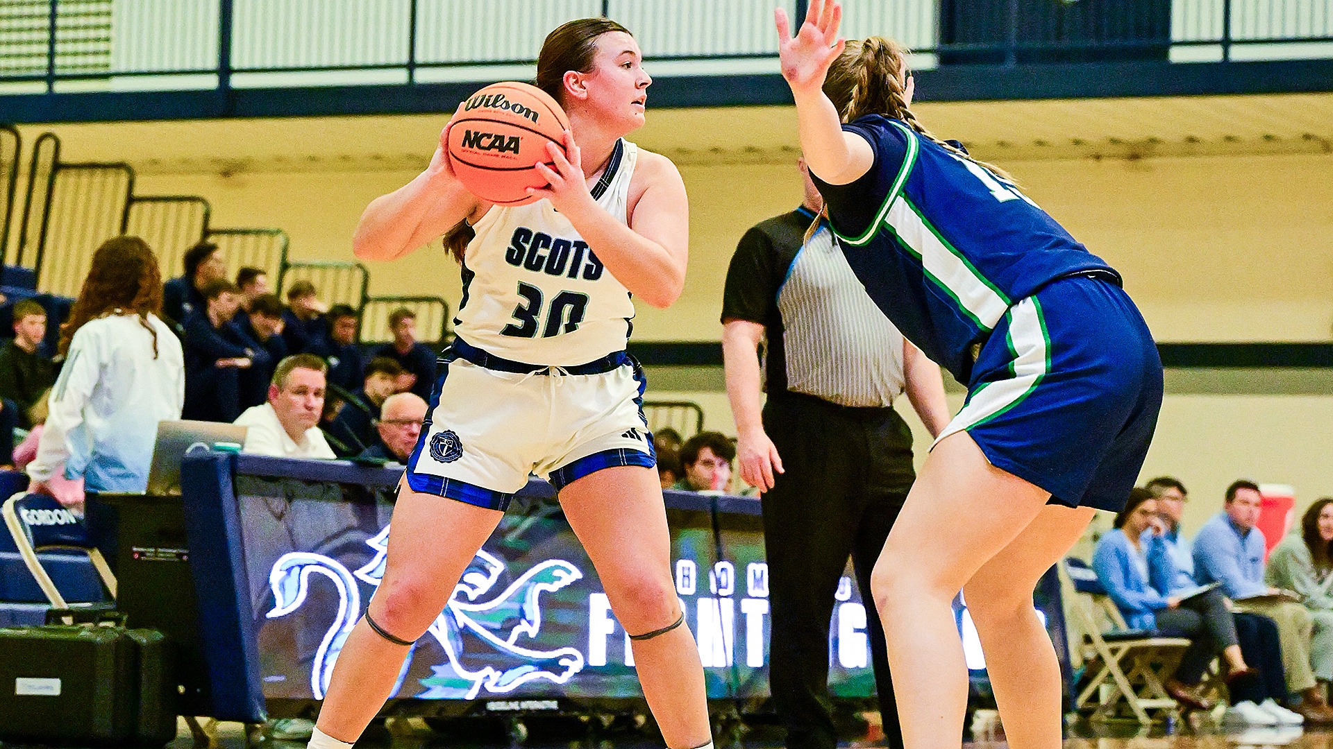 WBB2526_END-KS_Peters1_web