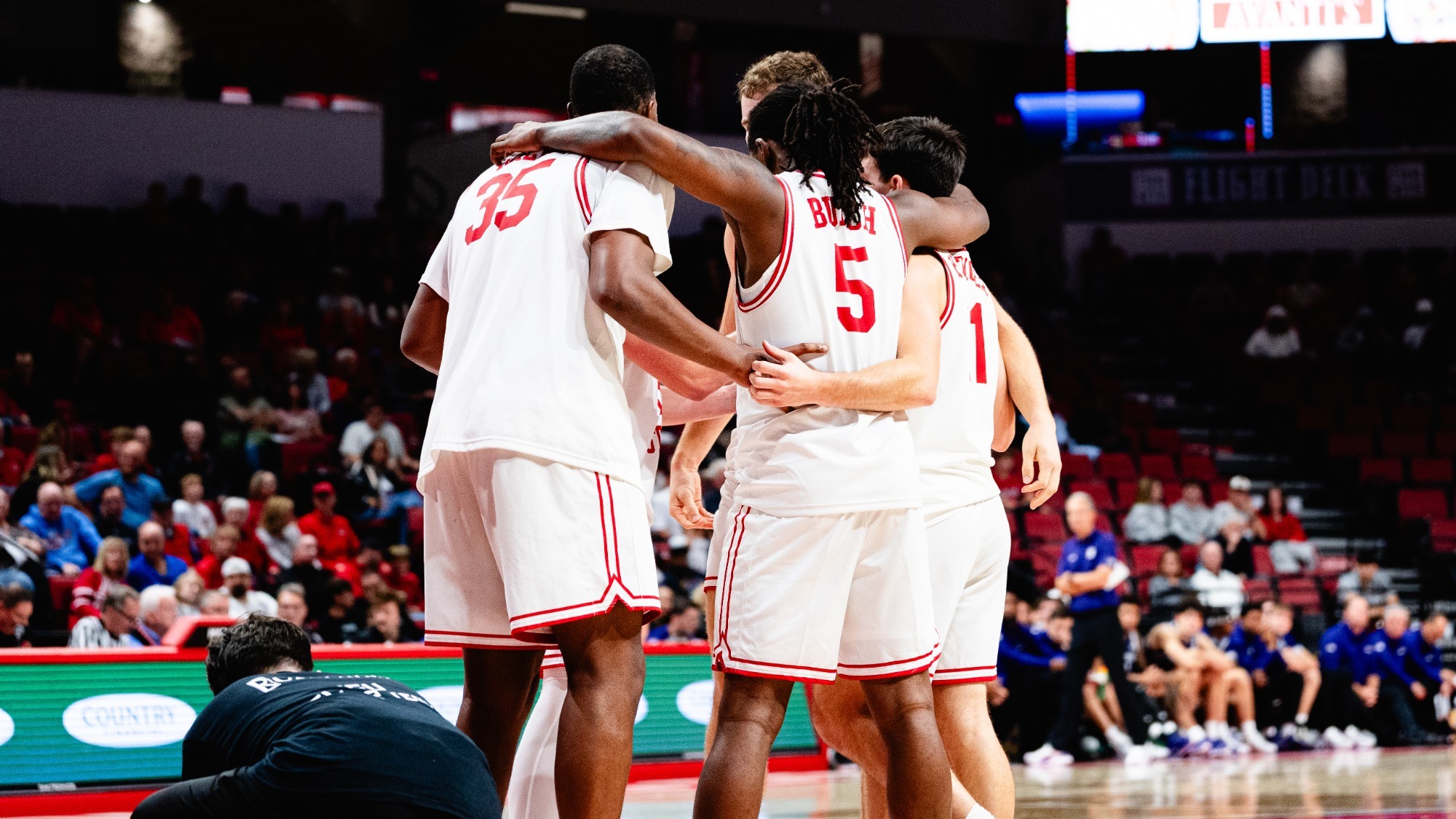 Team Huddle vs Northwestern
