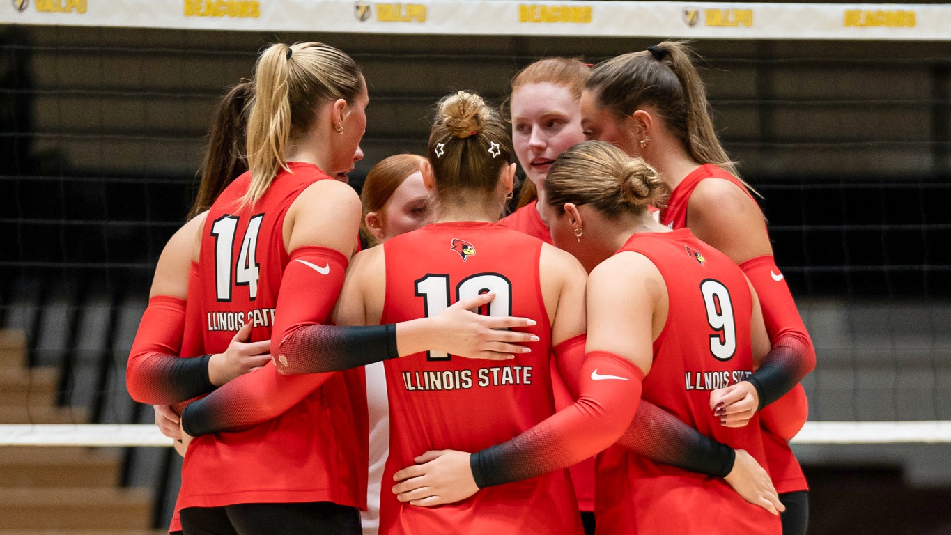 Volleyball Huddle at Valpo