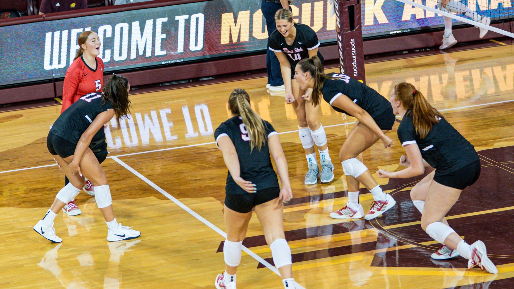 VB vs CMU Match 1
