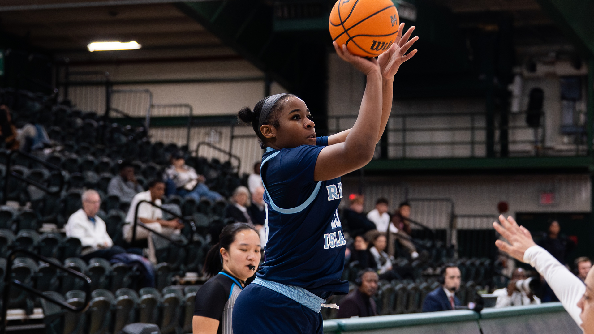 action-front-Harris-Vanessa-120725