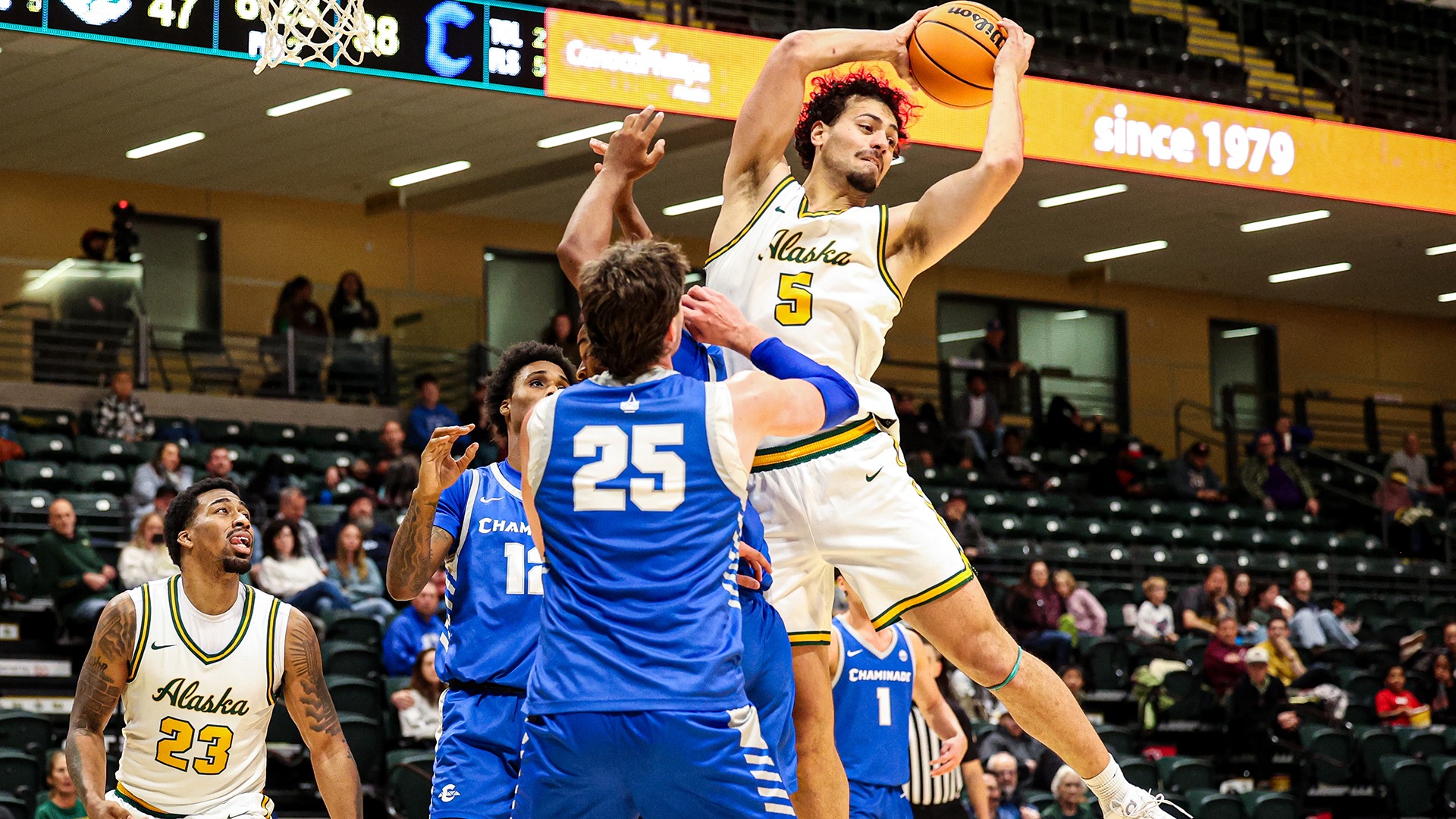 Tosi rebound vs Chaminade 2025