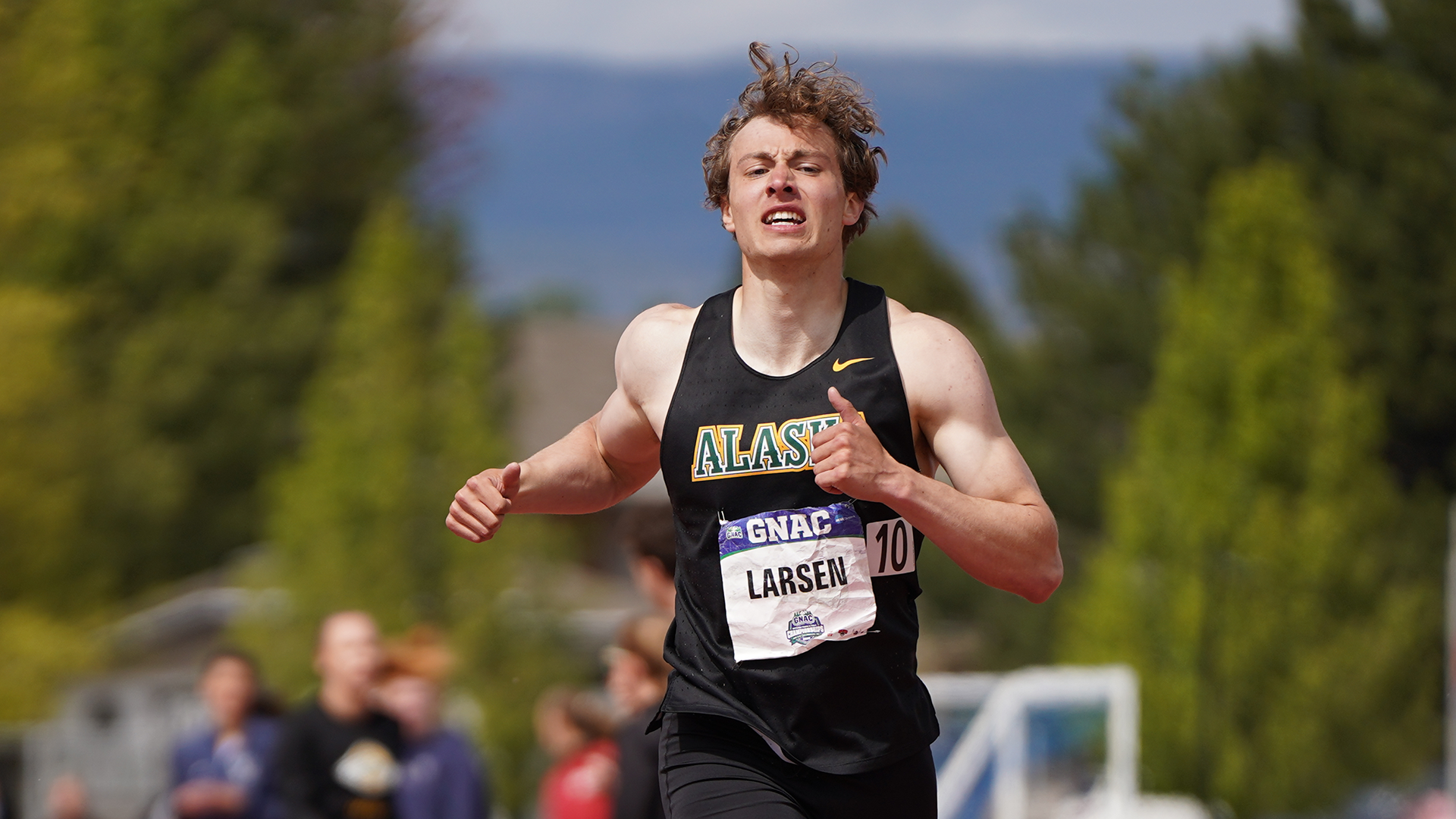 Anders Larsen running