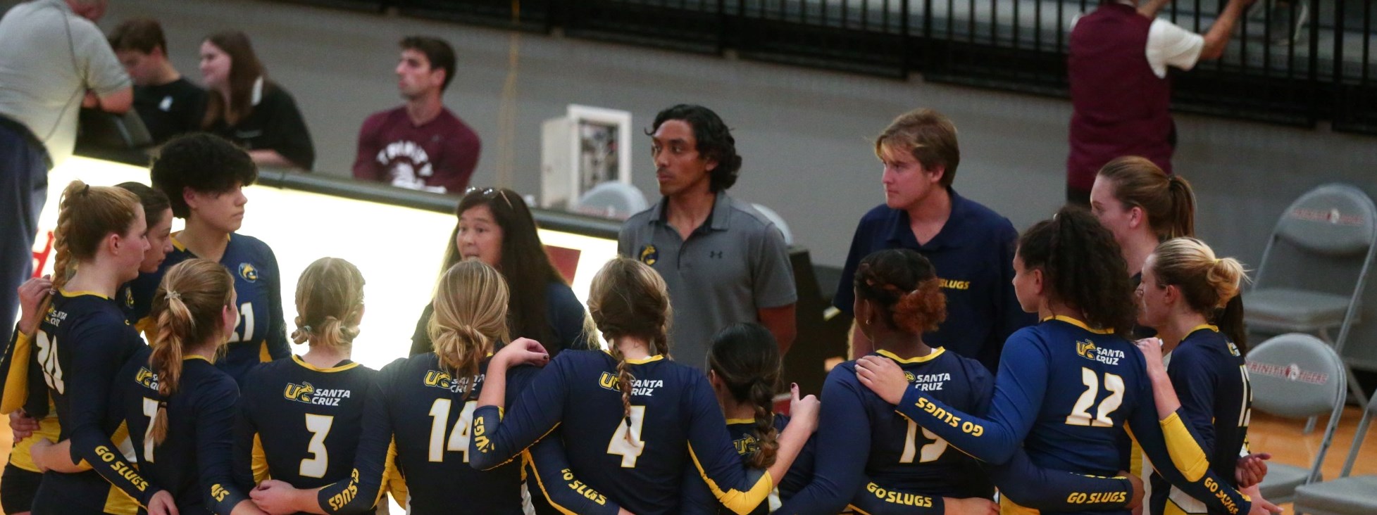 Women's Volleyball close Texas trip with win over Susquehanna