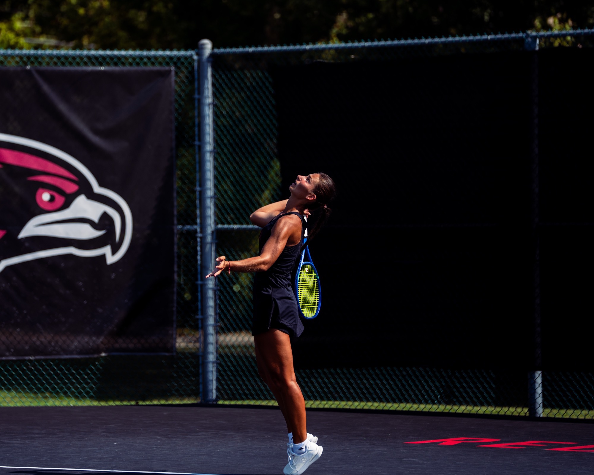 Kristina Kozakova serve