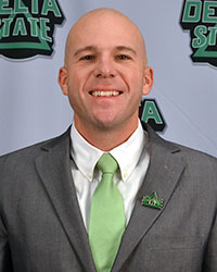 Travis Graves