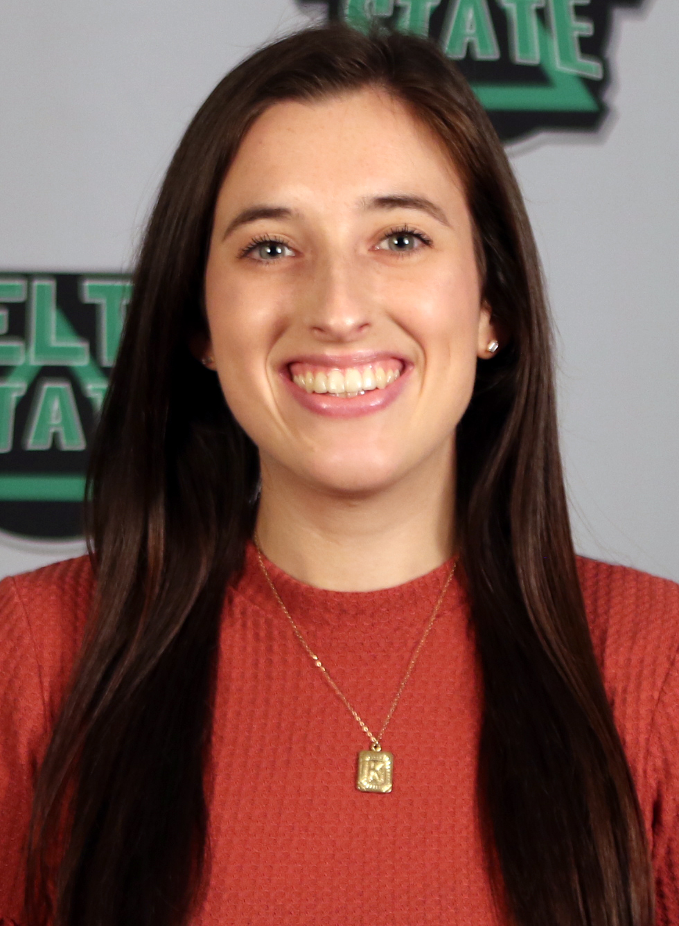 Kat_Kratzer_2021_Headshot