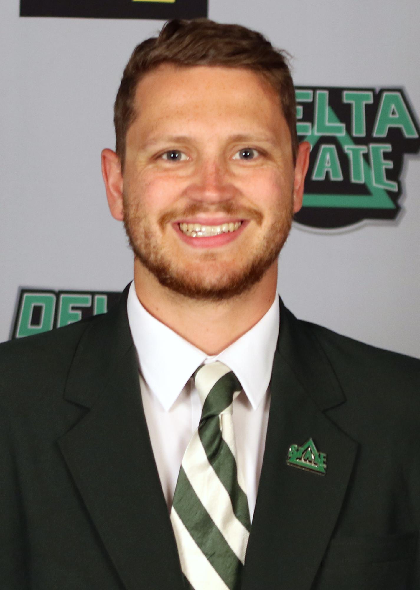 ChrisWeatherly2021Headshot