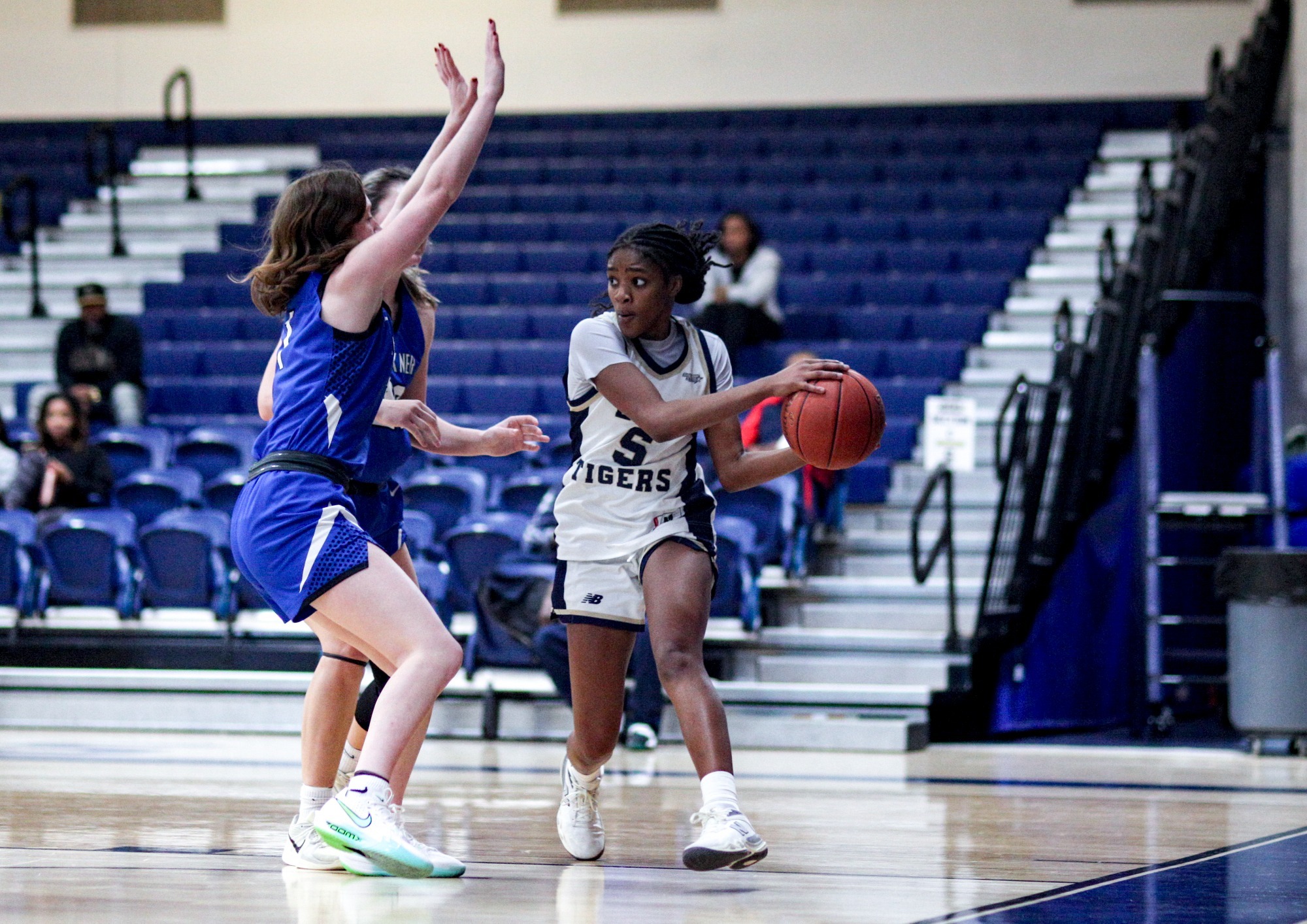 Mya Jones looking to pass