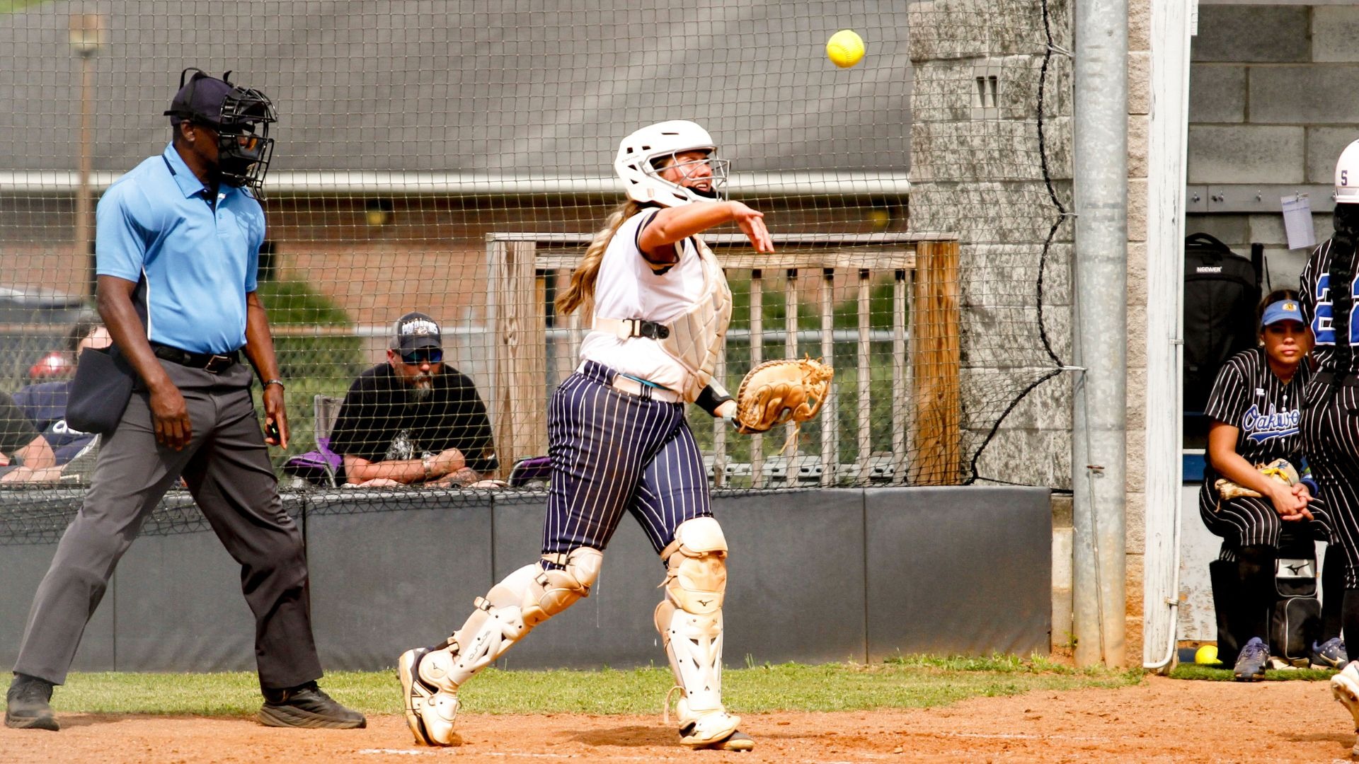 Olivia Hobson throws the ball to a teammate
