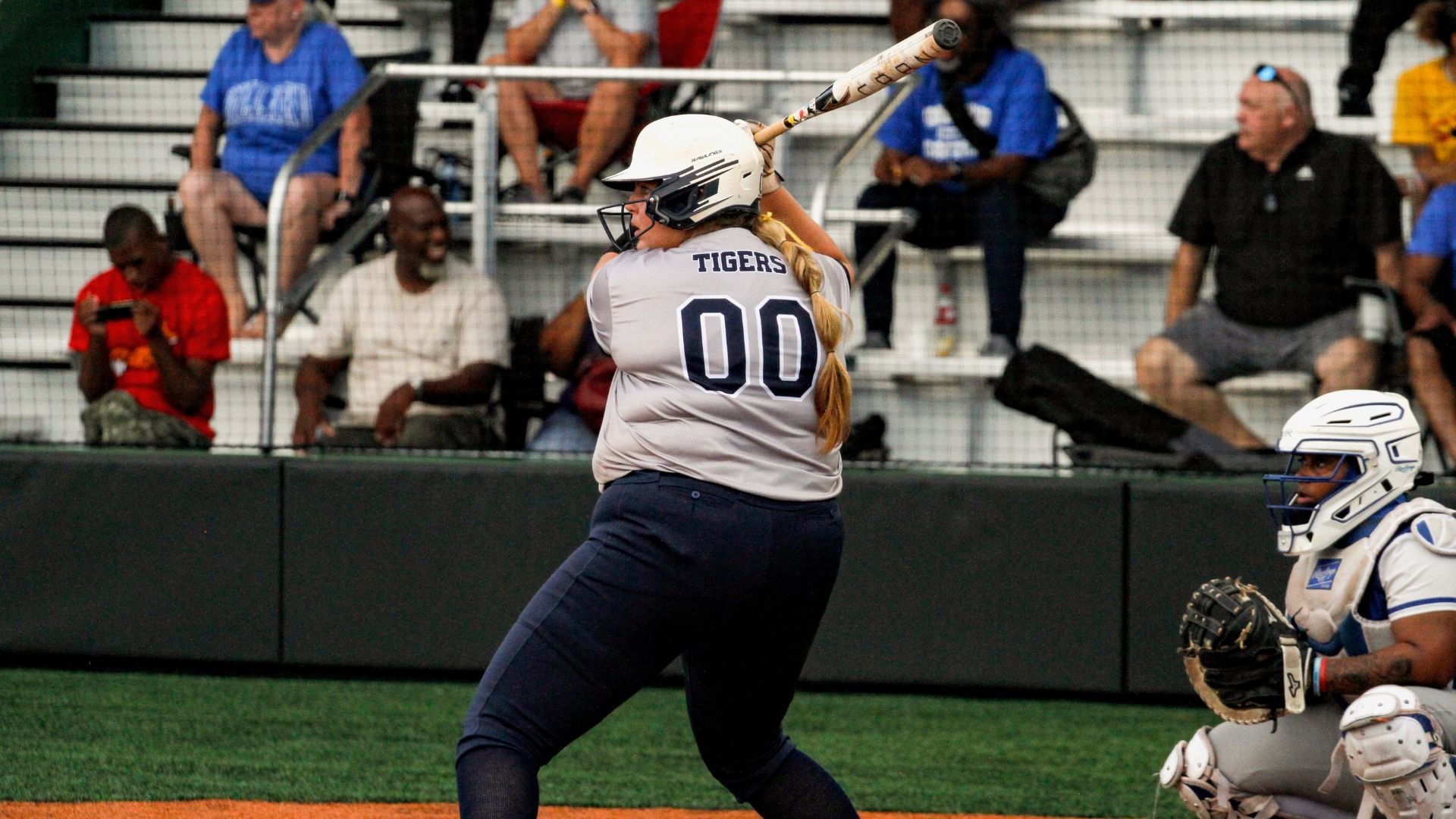 Avary Lumpkin in the box against Dillard