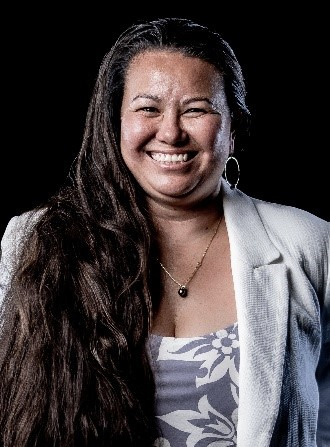 Assistant coach Hilary Arakaki