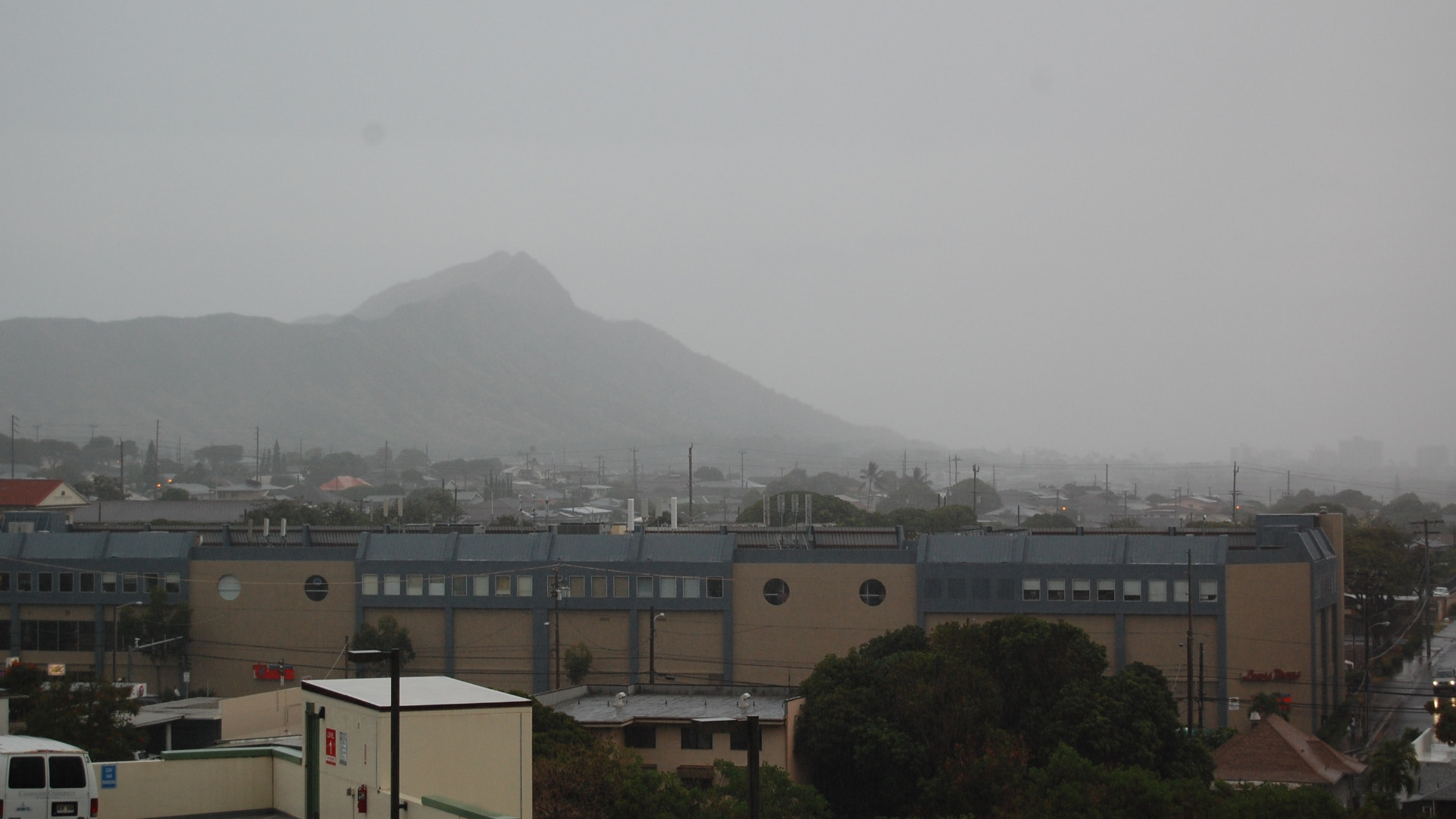 Rainy Diamond Head 1920x1080