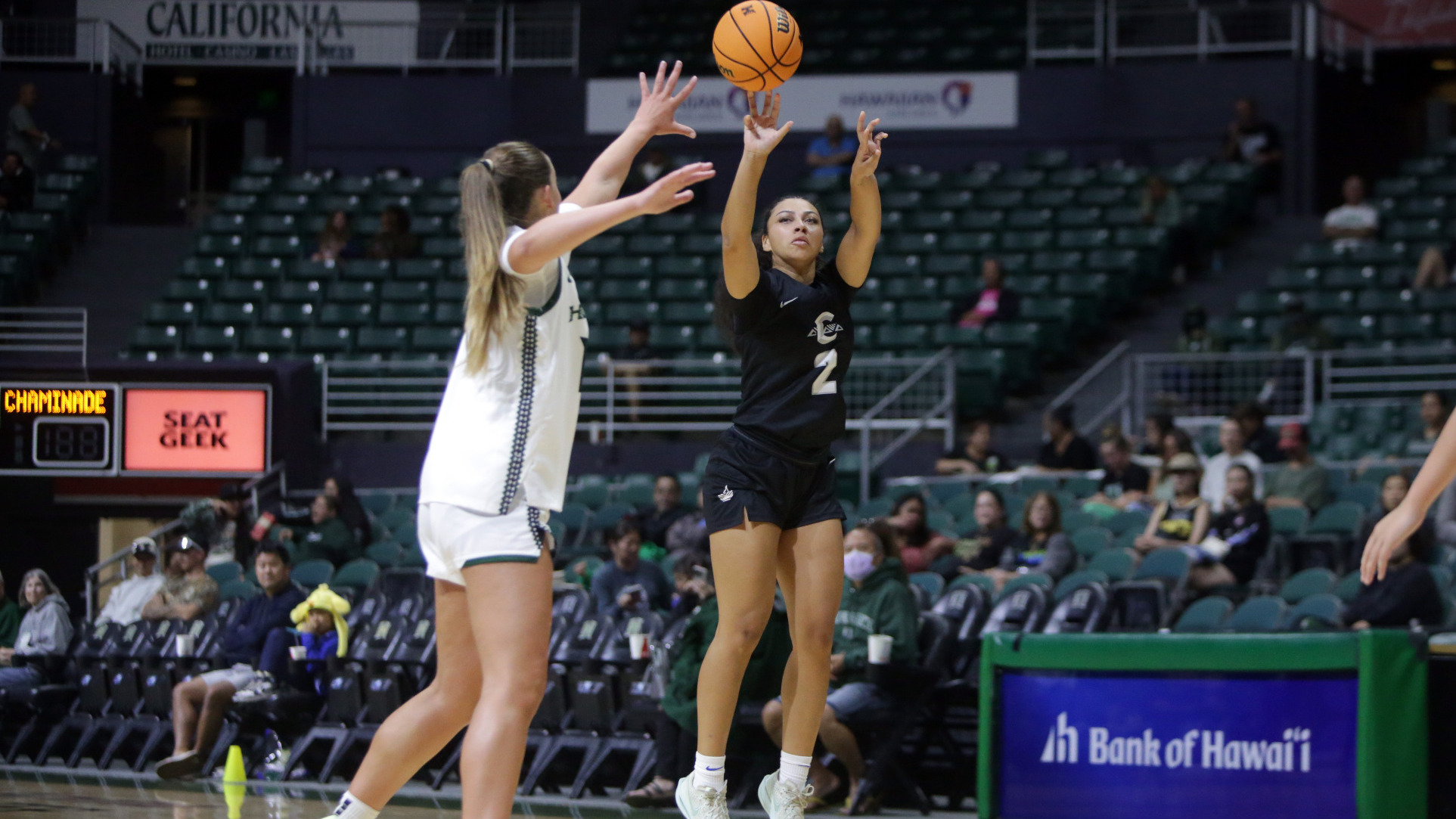 Dezeray Carter shot at Hawai'i