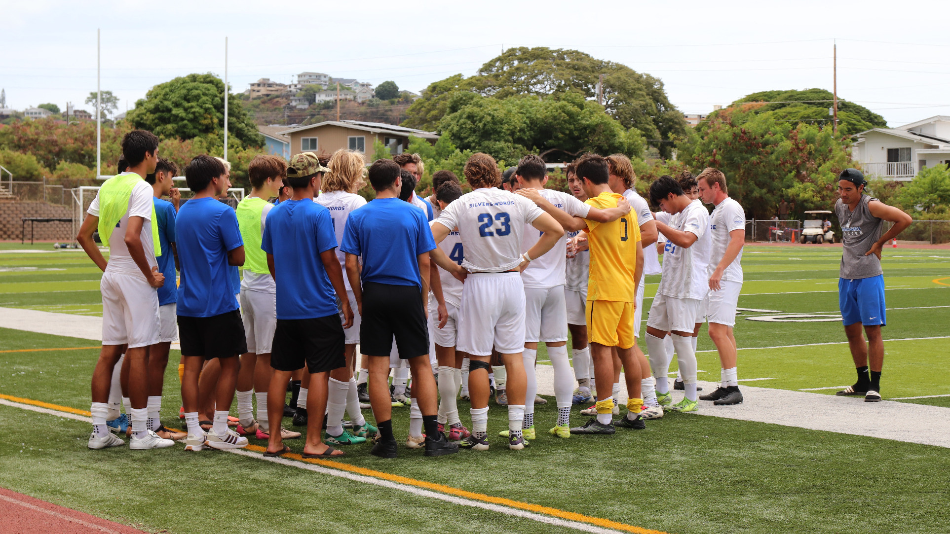 MSOC team huddle vs. Whitworth