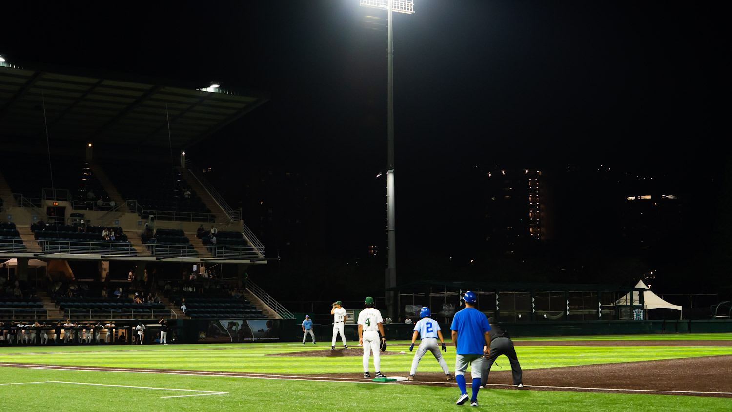 Team vs. Hawai'i at Les Murakami Stadium