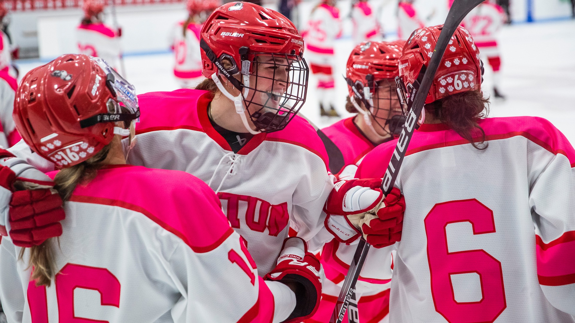 Women's Ice Hockey Stays Hot with 21 Overtime Win over No. 11 Vermont
