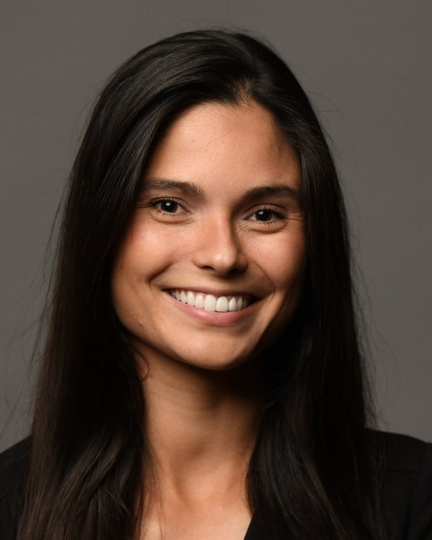 Allie Brewster headshot