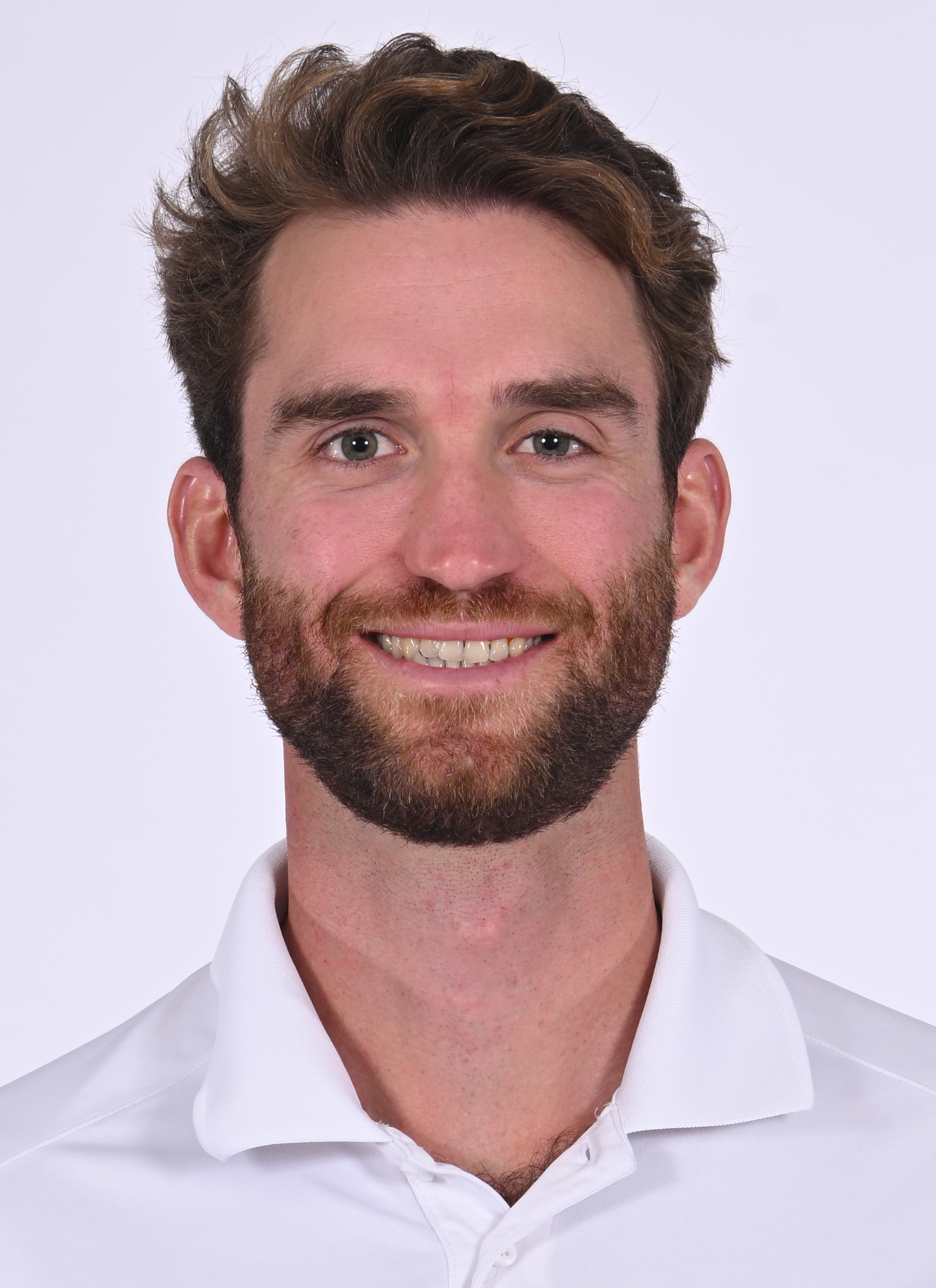 Alex Dillon Headshot