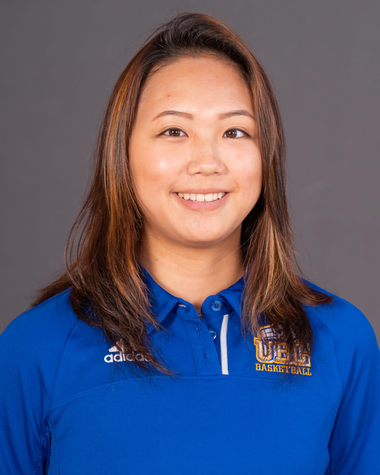 Sabrina Hou
