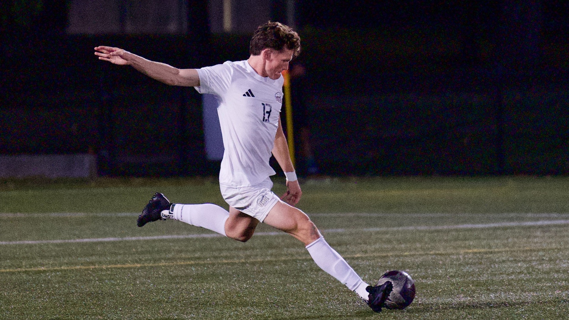 Eric Lajeunesse winds up to kick the ball during a game against the UBCO Heat on Sep. 18, 2026