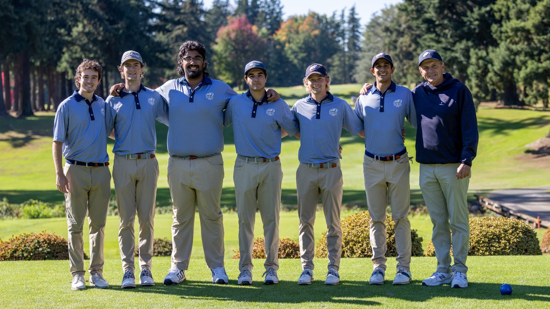 The UBC squad lines up for a team photo during the 2026 WWU Men's Golf Invitational, ending on Sept. 27, 2026