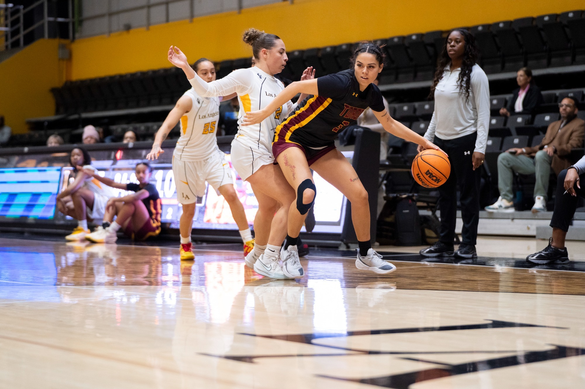 Cal State LA Women?s Basketball vs Cal State Dominguez Hills\rPhoto by Myles Bridgewater-Jackman\r\r