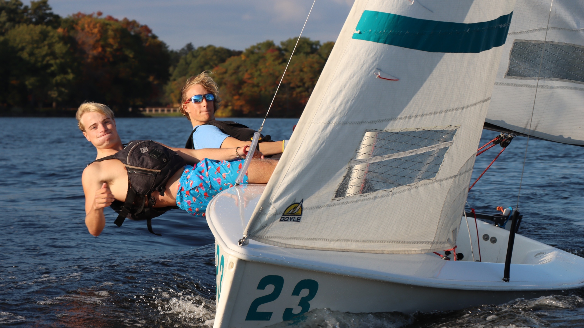 Coed Sailing Wins Showcase Regatta Tufts University