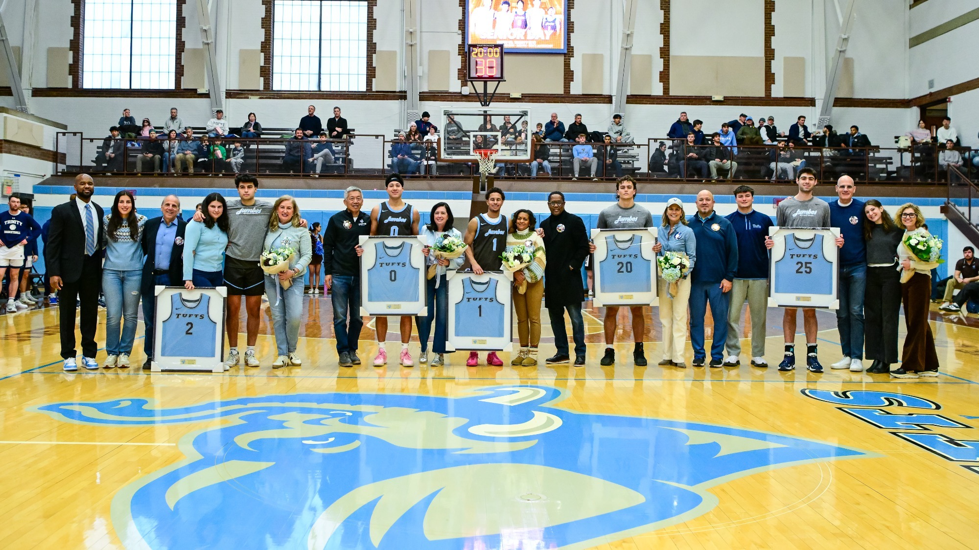 Senior Day Photo MBB Team January 31