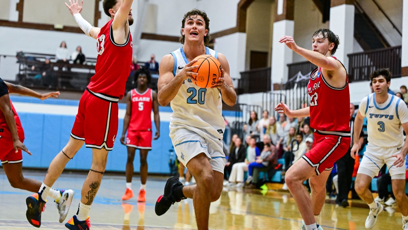 Scott Gyimesi Hits Game-Winning Shot Against Clark University December 31.
