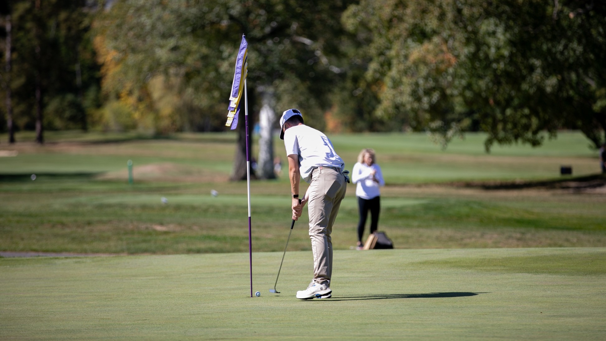 McCabe nails putt
