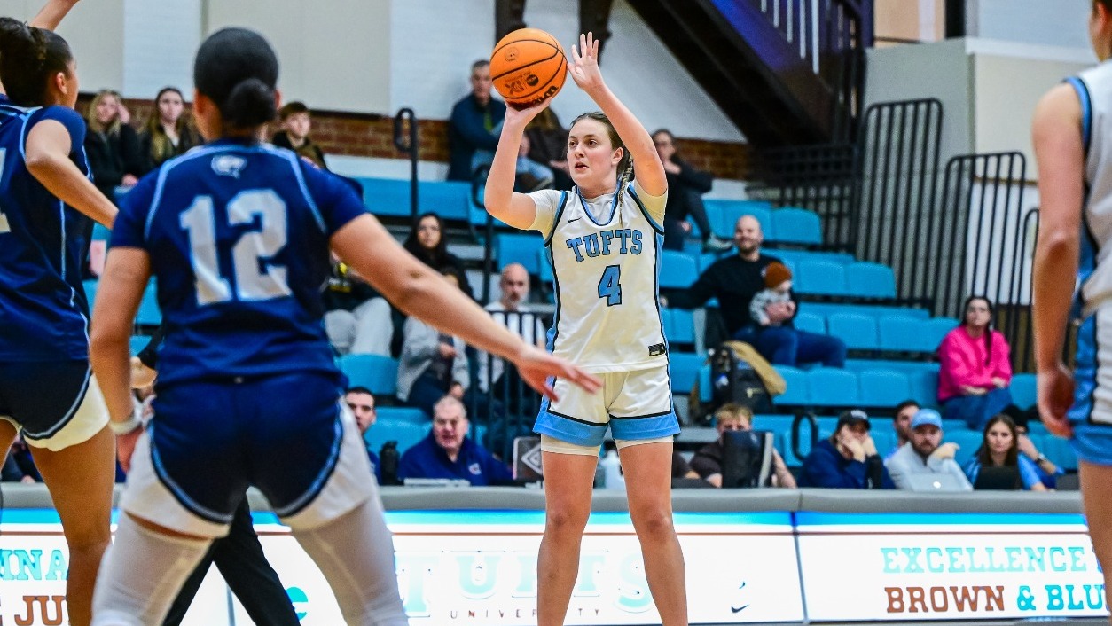 Claire Kolkhorst Takes Shot Against Conn. College.