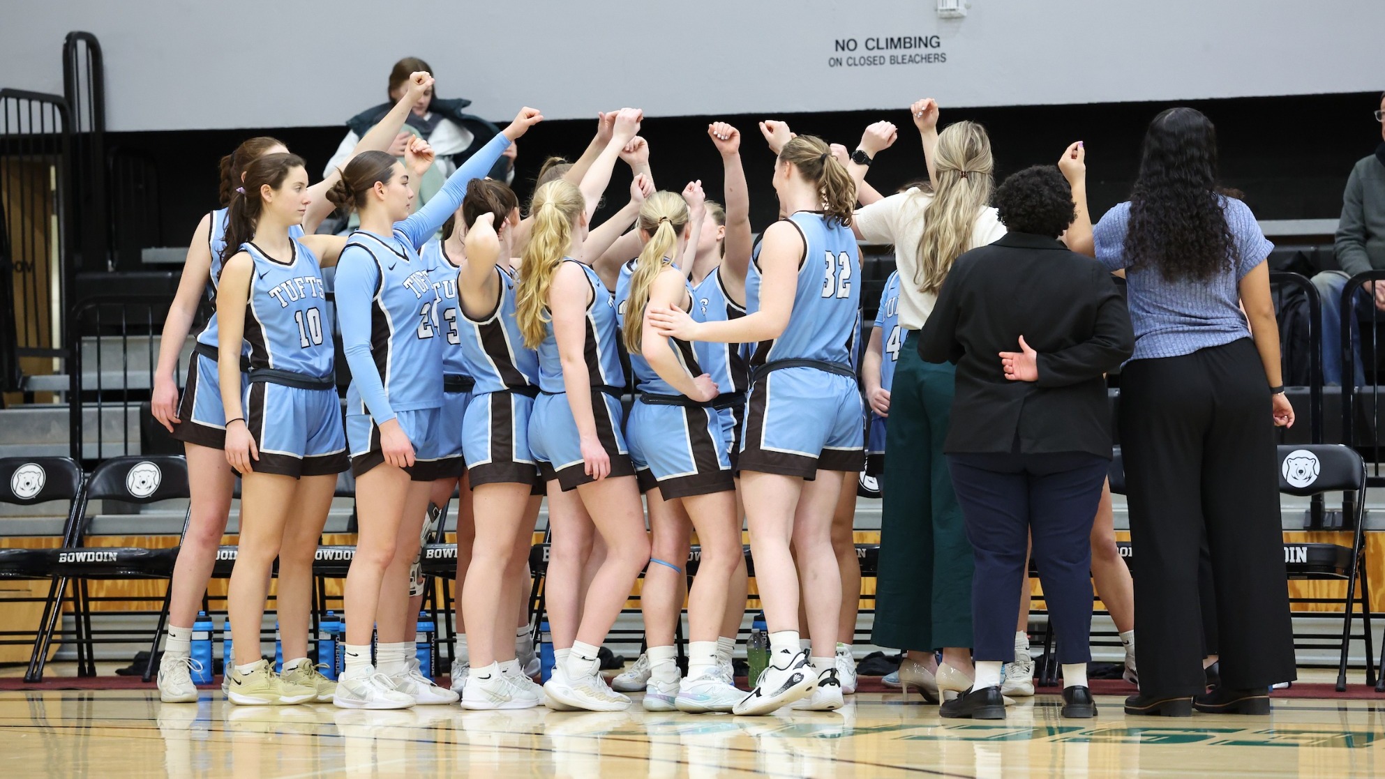 Tufts Women's Basketball 