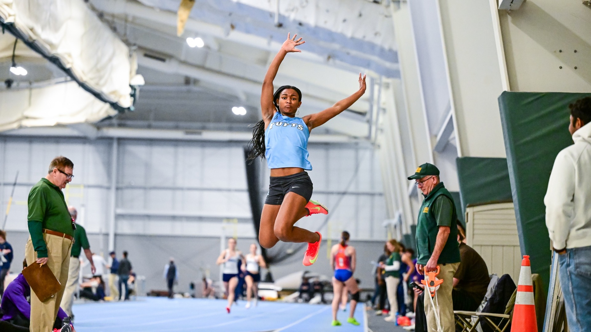 Elysse Cumberland competes in the jumps at the Cupid Challenge.
