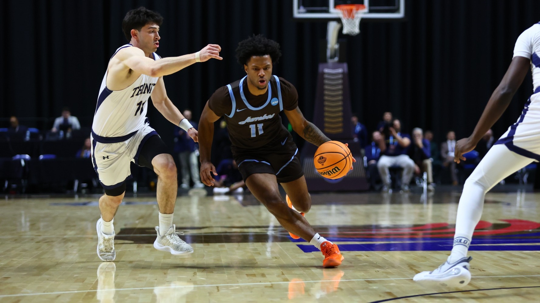 Jon Medley Dribbles Into Lane Against Trinity College March 19, 2026