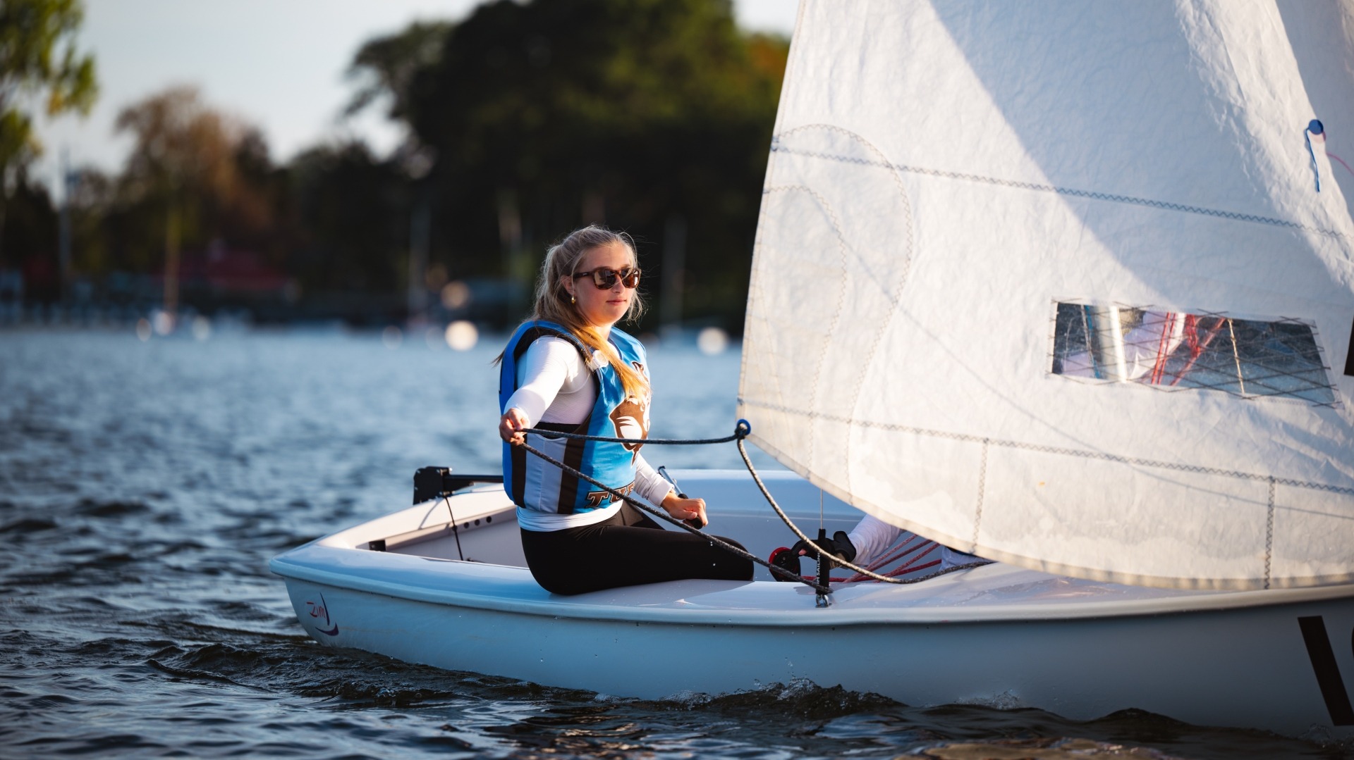 Kiana Beachy sails at a Jumbo practice during the fall 2026.