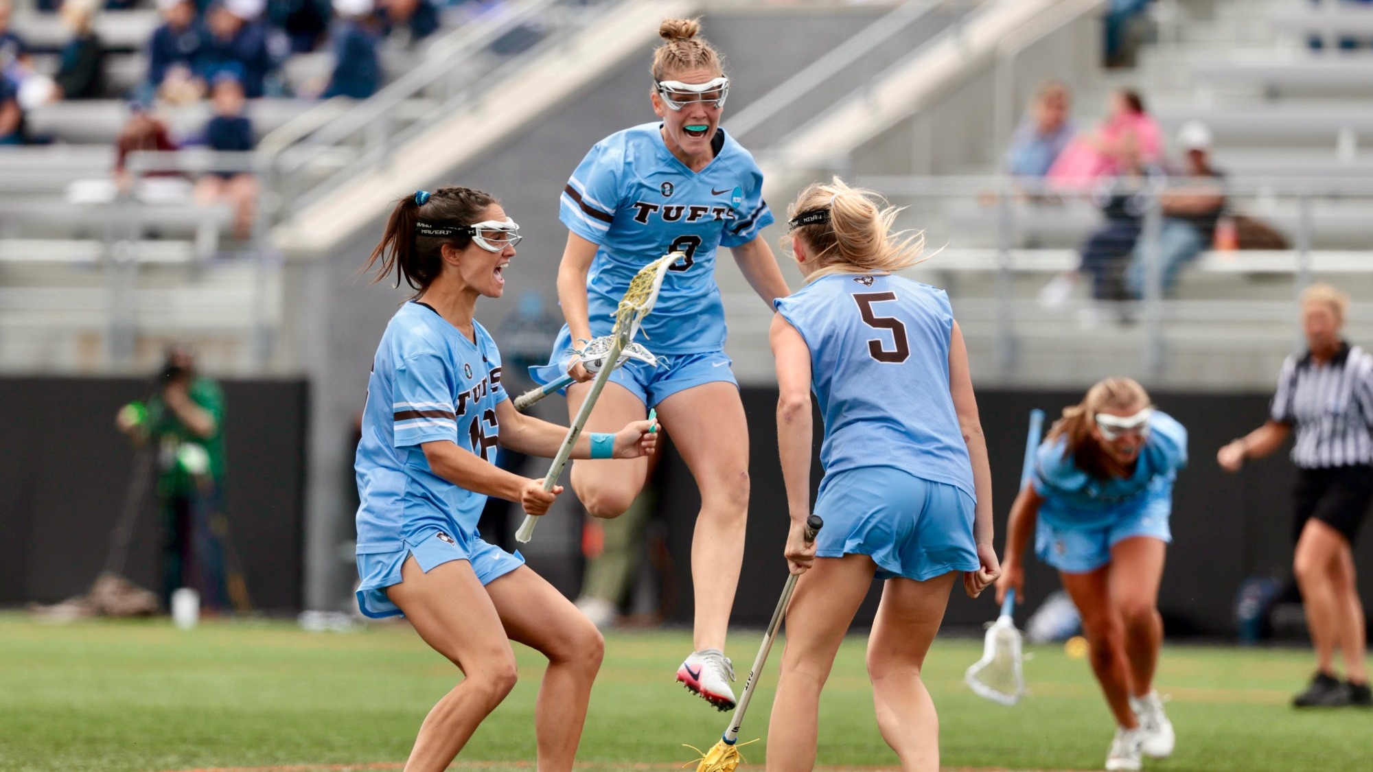 Sophia Claps Scores with 2.9 seconds remaining to send game to overtime.