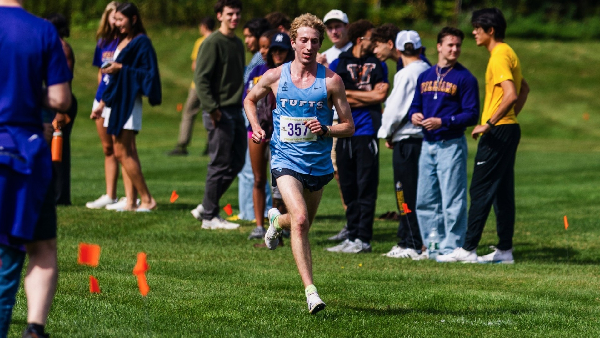Jonah Reisner competes at the Purple Valley Classic.