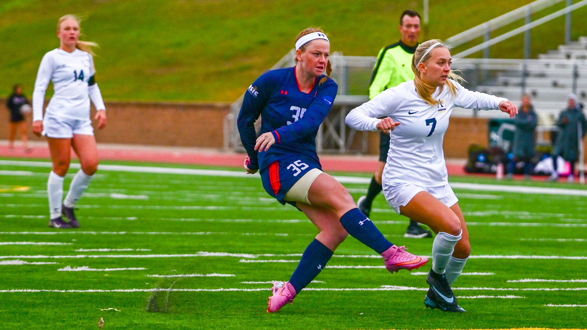 Rachel Gensch shot against Augie