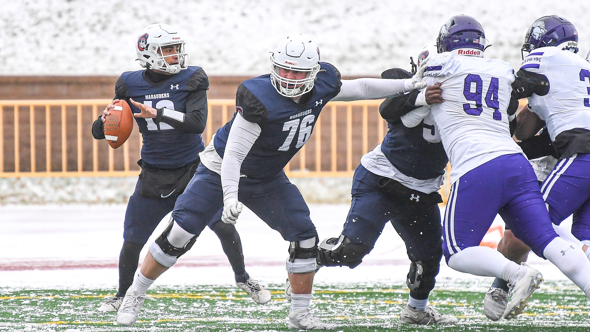 Jordan Polo Solomon back to pass with protection from 