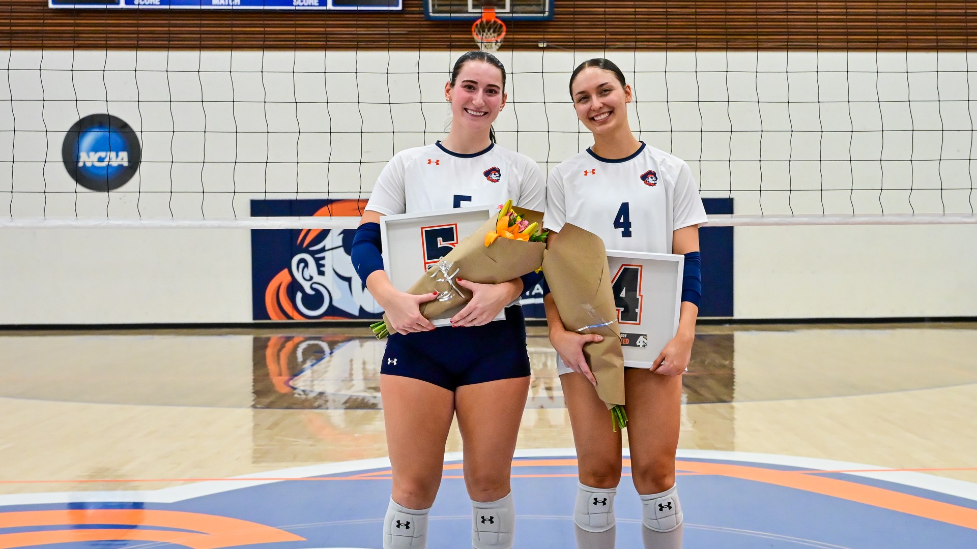 Gabby Caskey and Maddy Freed senior photo