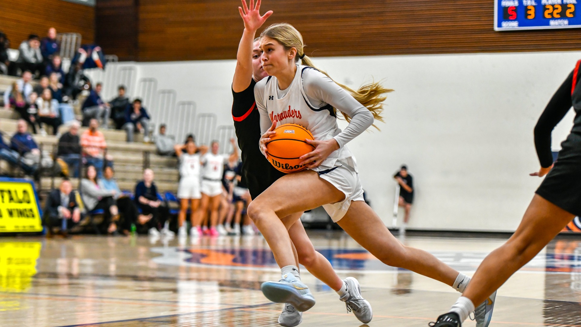 Chloe Nuss on the drive against MSUM