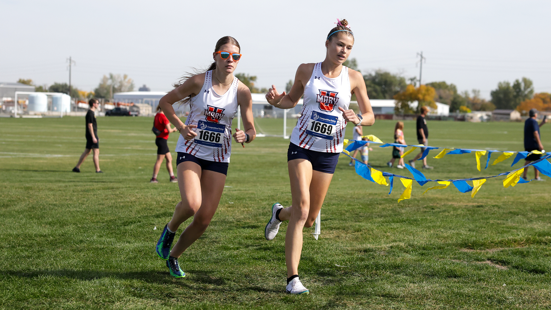 Tori Stepka and Amanda Overgaauw at Yellowjackets/Battlin' Bears Open