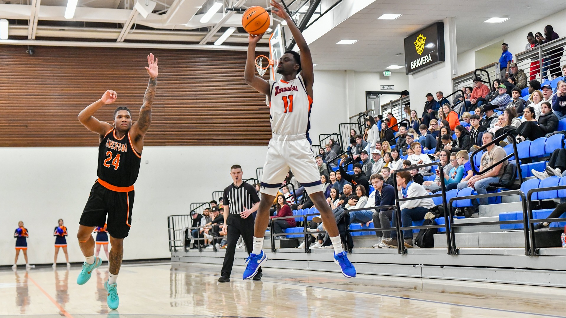 Tshawn Bois fires a trey