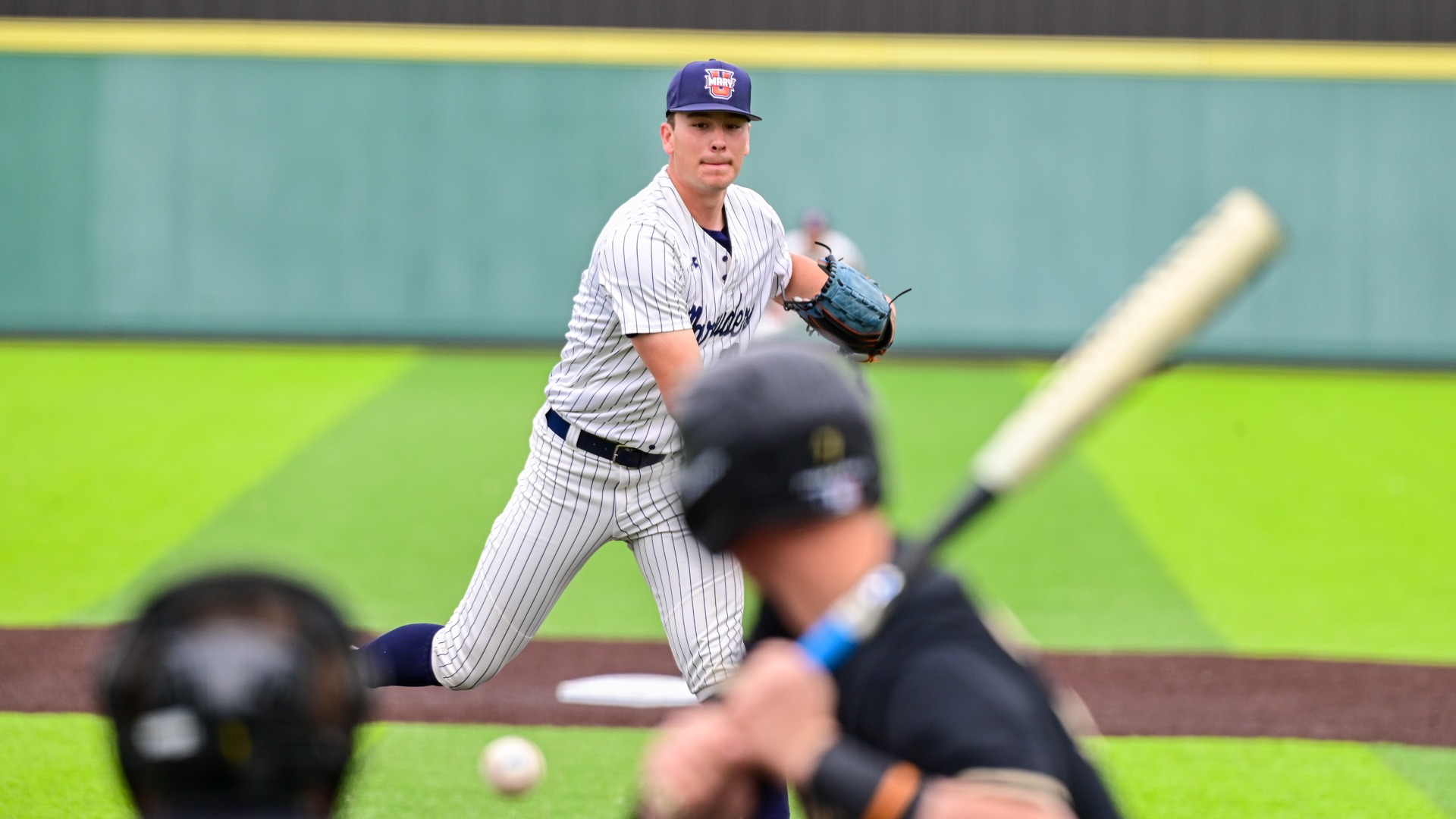 Lucas Burgum delivers against the Mustangs