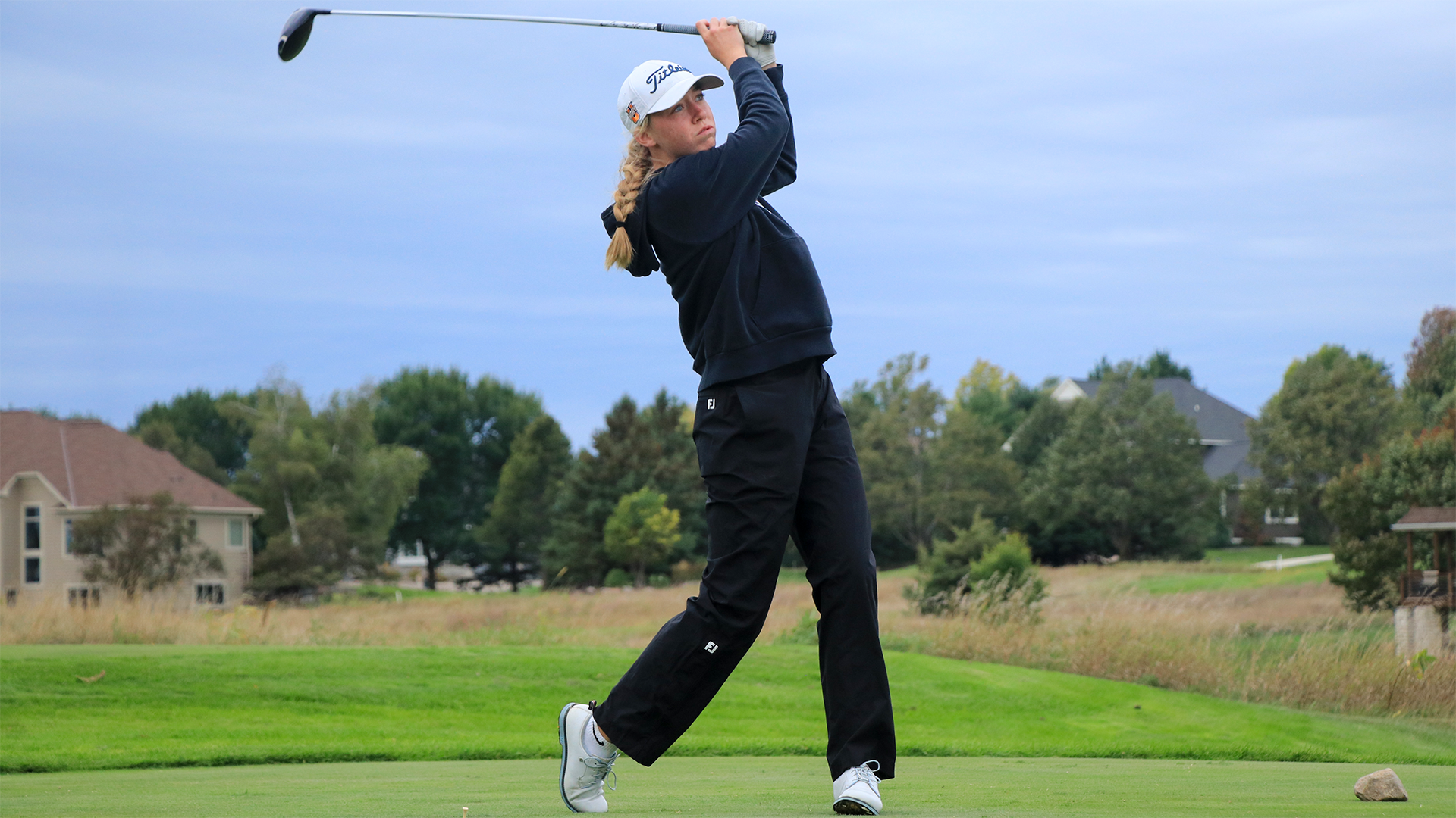 Annie Neva at Fall Brawl