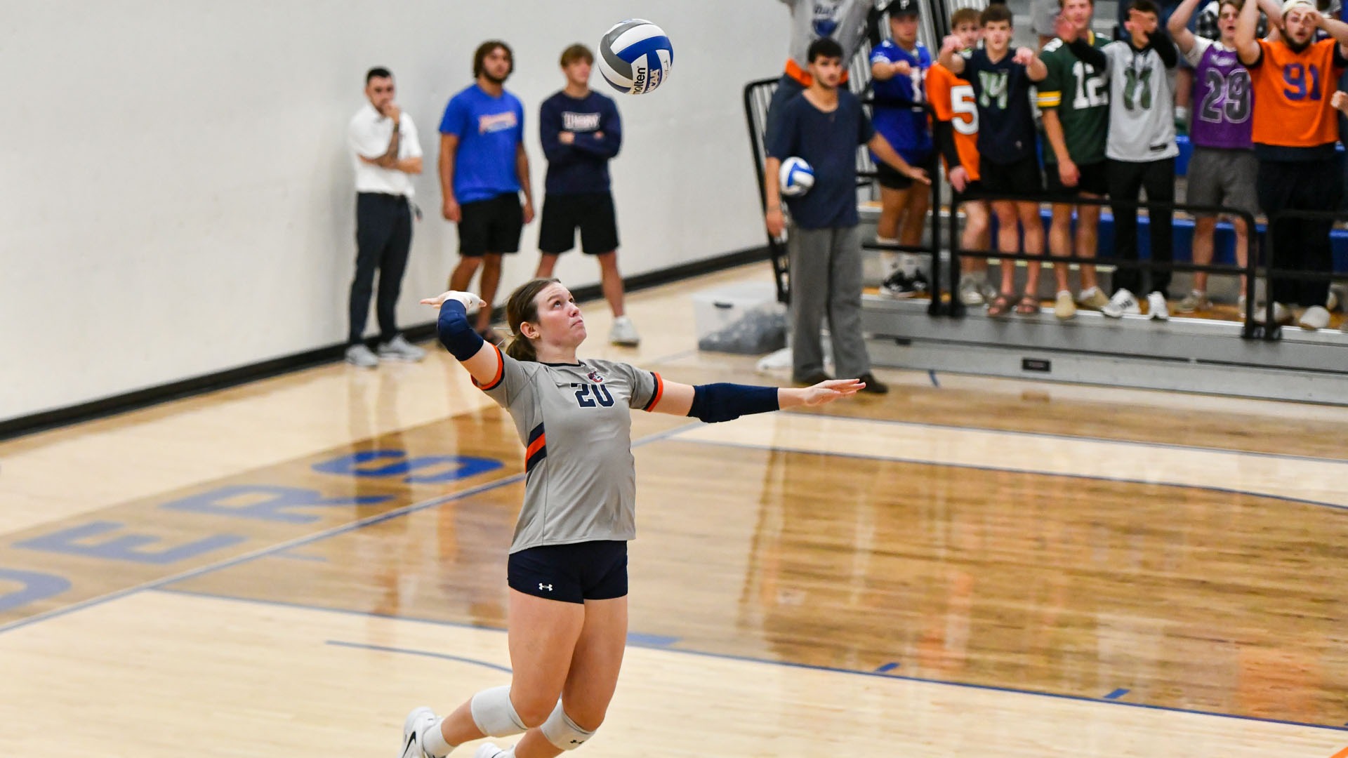 Dani Highum serving