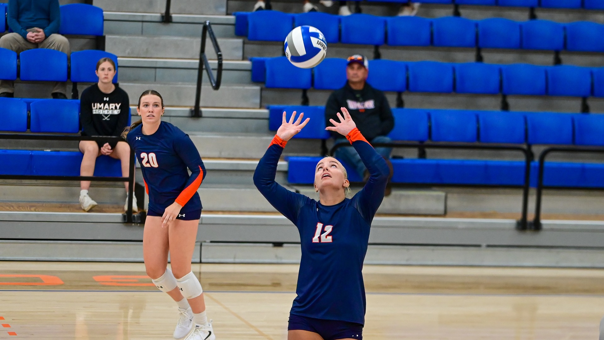 Natalie Boehmer setting against BSU