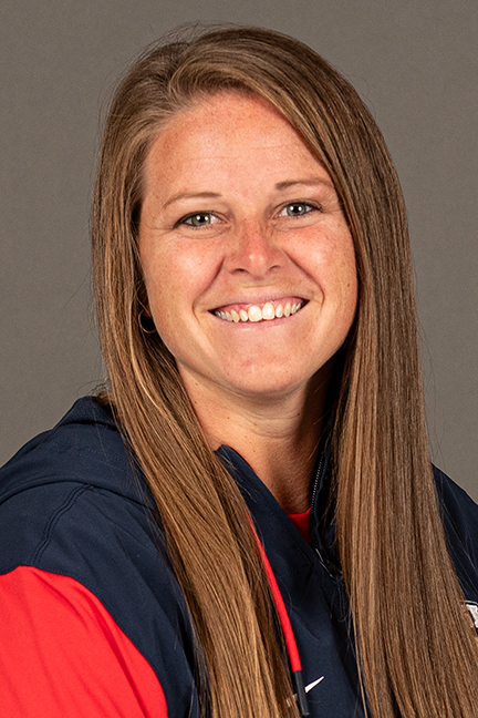 McKenzi Dorsam Head Shot