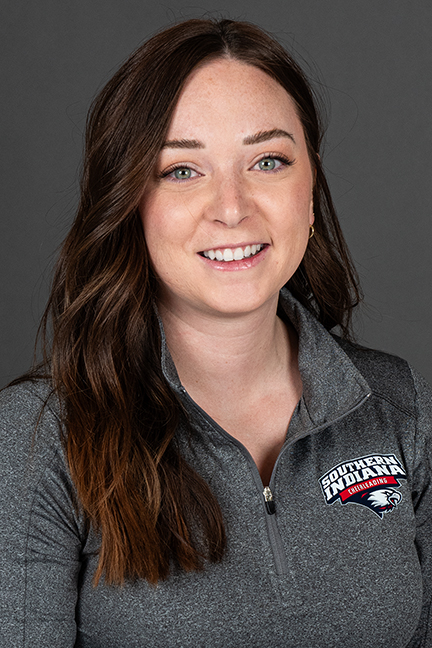 Megan Ringer Head Shot